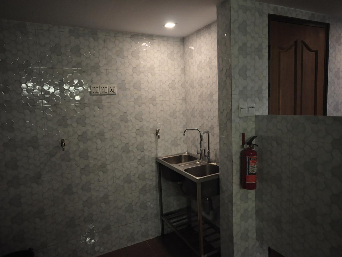 يانغون Hostel Latha المظهر الخارجي الصورة