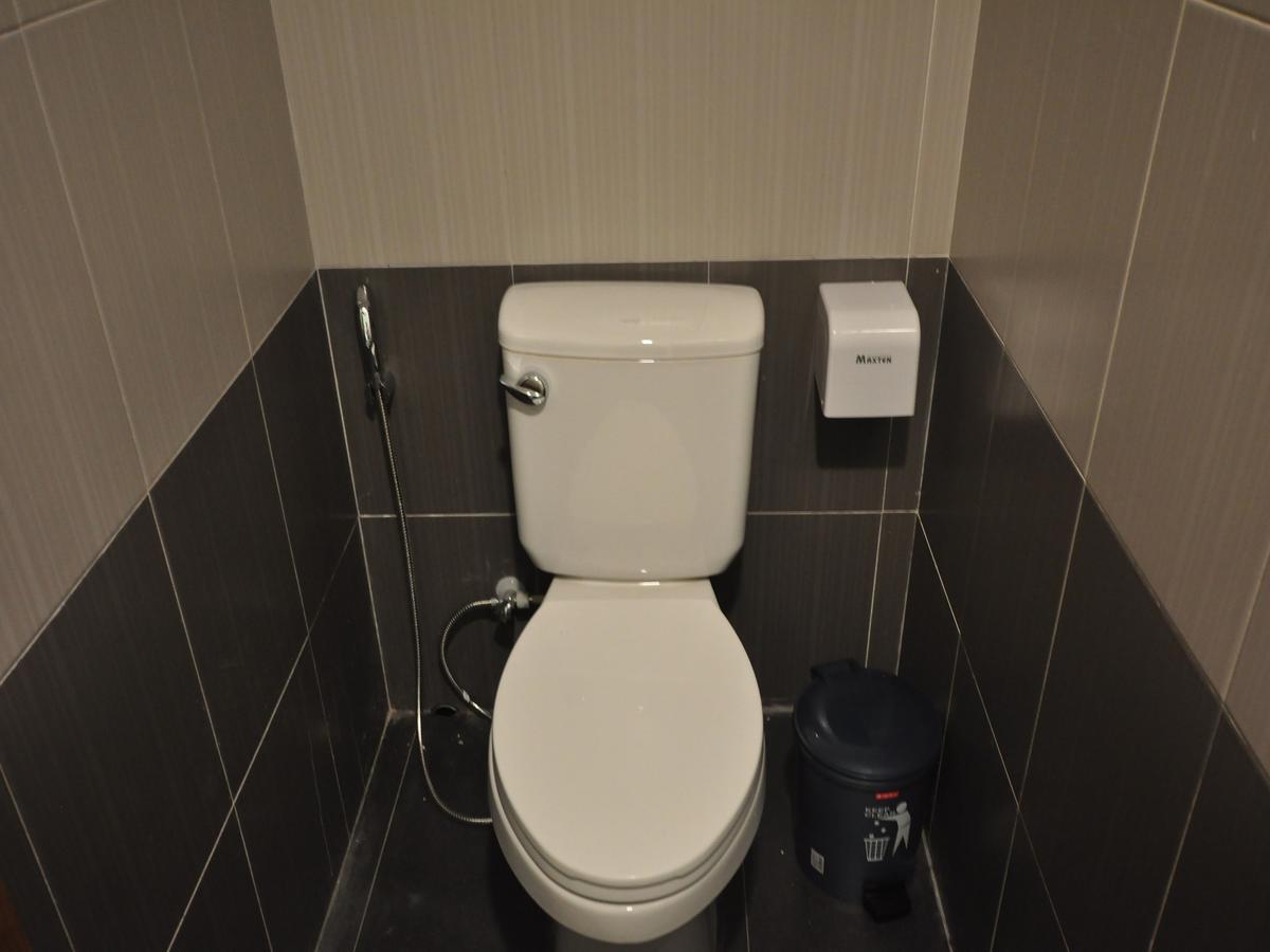 يانغون Hostel Latha المظهر الخارجي الصورة